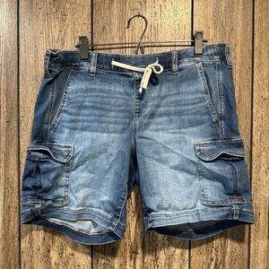 Torrid 8'' Weekend Bermuda Cargo Short